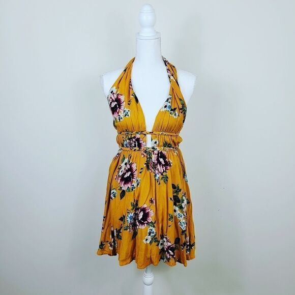 Illa Illa Floral Halter Dress. Yellow S#012 - Picture 2 of 14